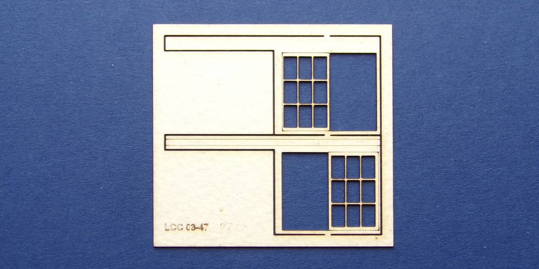 LCC 03-47 OO gauge set of windows for 03-14 type 1 Set of windows for signal box wall.